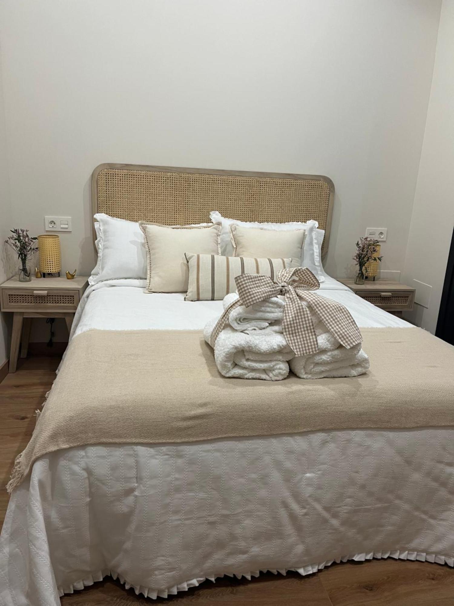 Apartamentos Rurales El Solsuco Вилавичоза Екстериор снимка